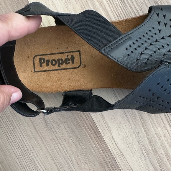 Propet Black Sandals leather Open Toe 8WW 4E NWOT - Picture 4 of 15